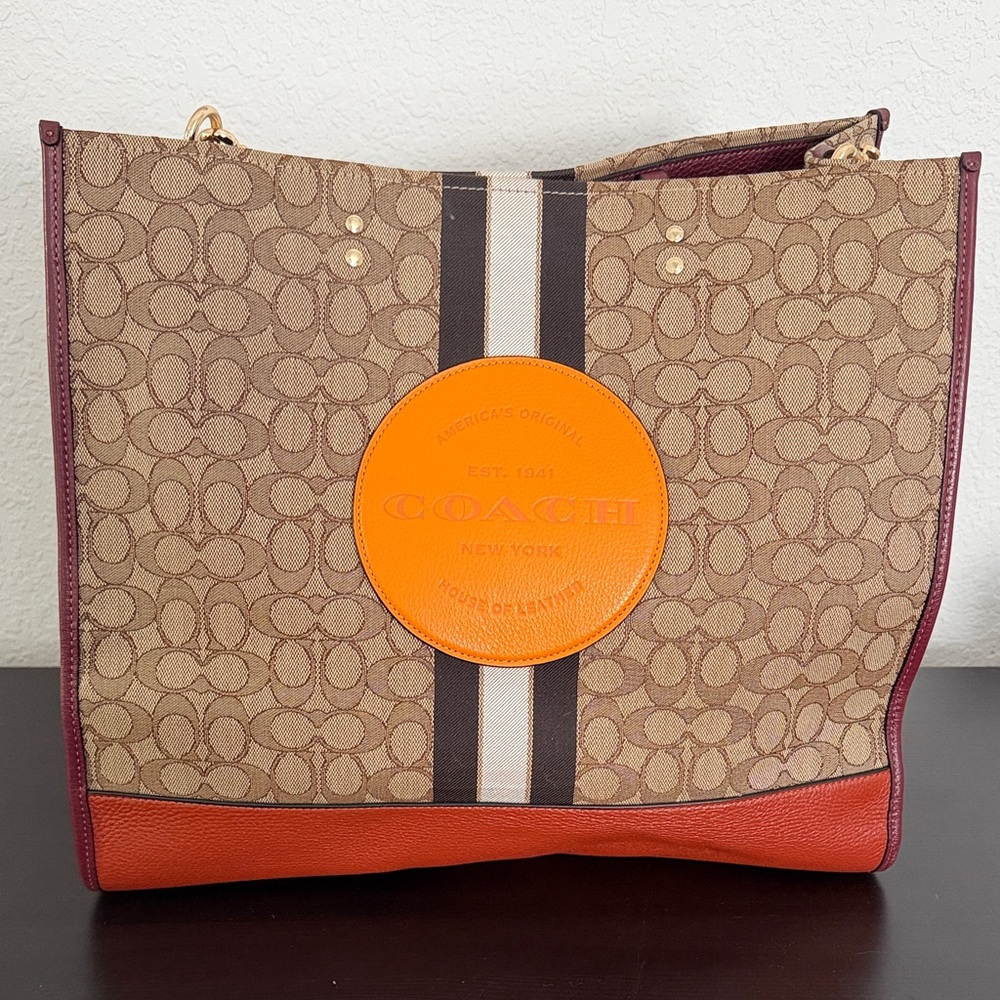 Coach Signature Tote in Brown and Orange